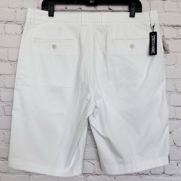 ROUNDTREE & YORKE Casuals Men's Classic Fit White Chino Shorts--NWT--36 - Picture 8 of 11